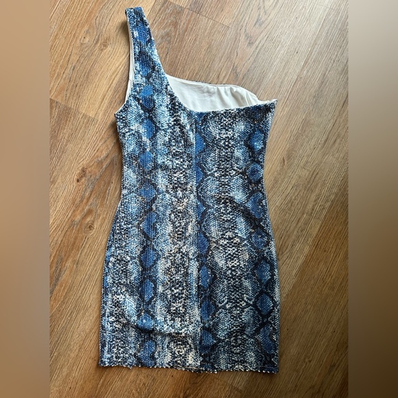 Superdown from Revolve blue snakeskin print sequined mini dress, size XS - Picture 3 of 6